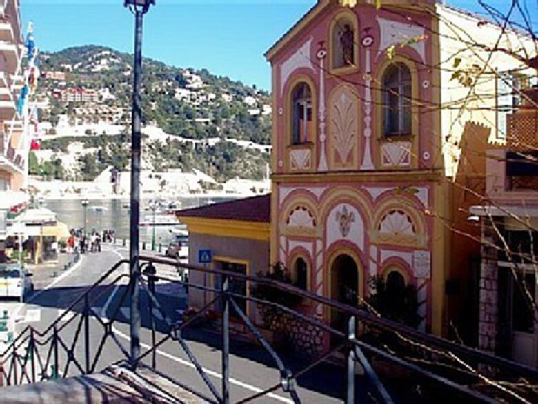 Detached Villa in Cote d'Azur with Panoramic Sea Views - Villefranche-sur-Mer, France