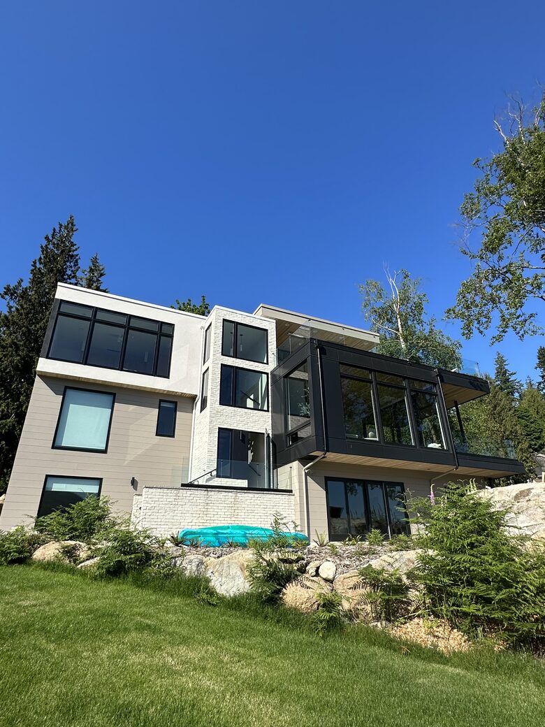 Relaxed Modern Waterfront Vacation Home - Bellingham, Washington