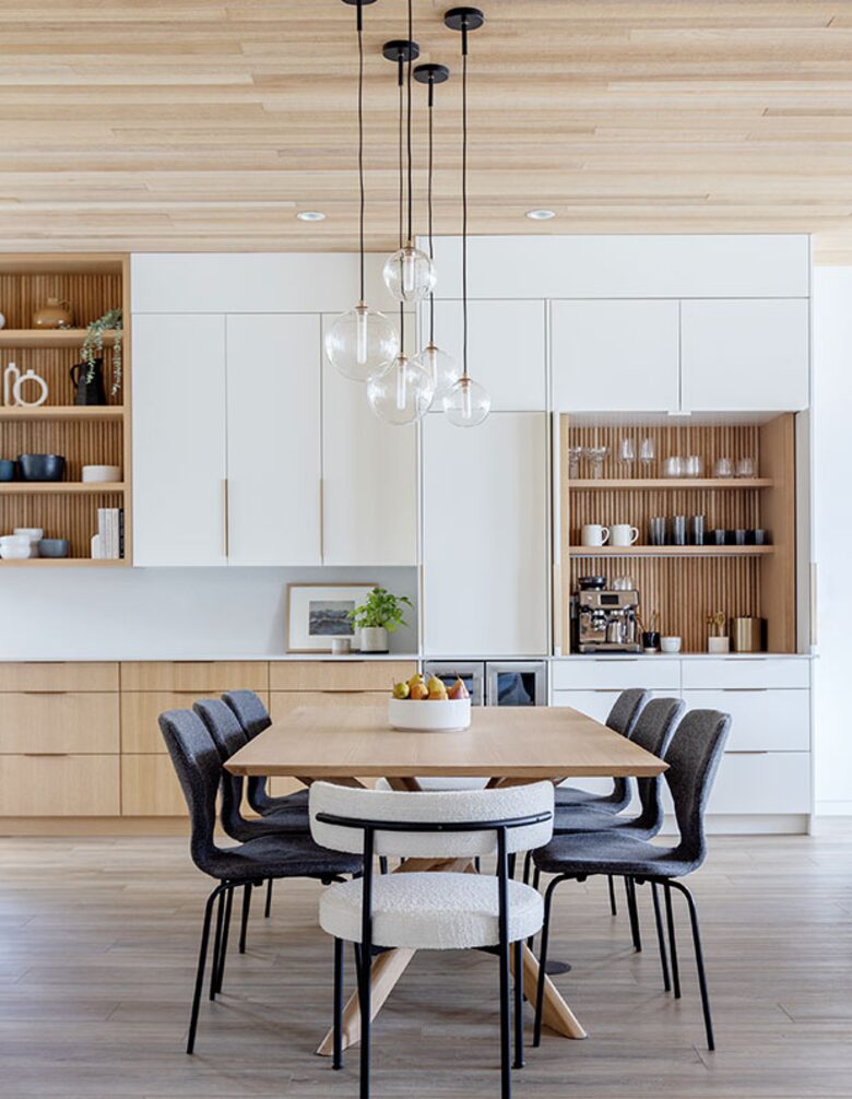 Relaxed Modern Waterfront Vacation Home - Bellingham, Washington