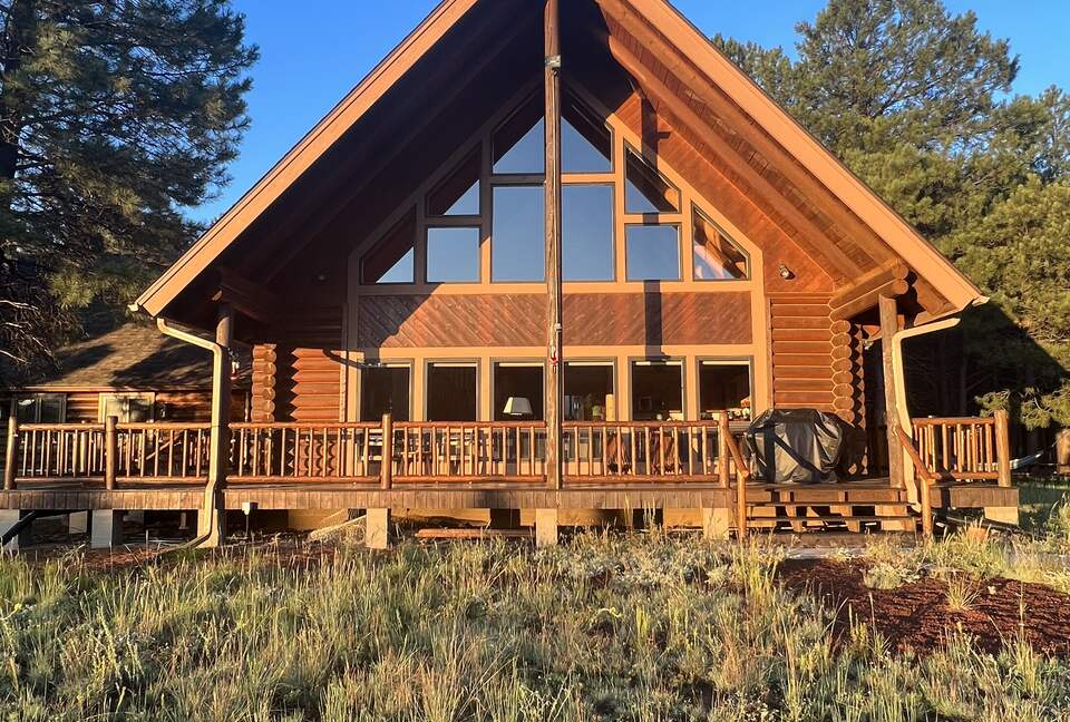 Flagstaff Log Cabin - Ski Retreat and Summer Heaven - Flagstaff, Arizona