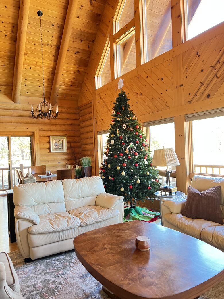 Flagstaff Log Cabin - Ski Retreat and Summer Heaven - Flagstaff, Arizona
