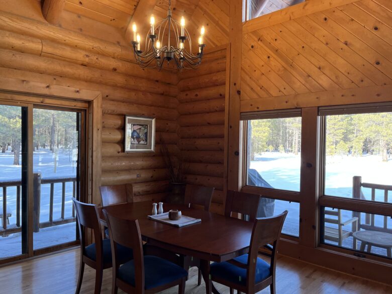 Flagstaff Log Cabin - Ski Retreat and Summer Heaven - Flagstaff, Arizona