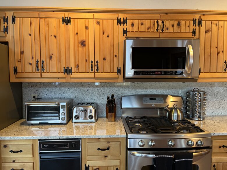 Flagstaff Log Cabin - Ski Retreat and Summer Heaven - Flagstaff, Arizona