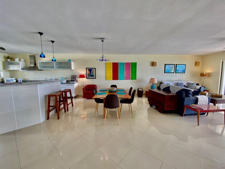 2 bedroom Beachfront Luxury Condo - Simpson Bay, Sint Maarten (Dutch part)