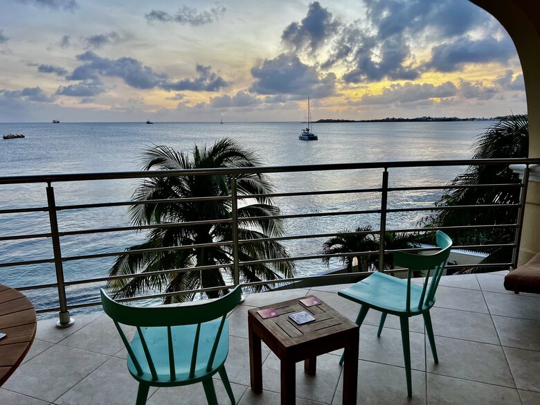 2 bedroom Beachfront Luxury Condo - Simpson Bay, Sint Maarten (Dutch part)