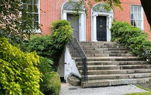 Wellington Place Victorian House - Dublin, Ireland