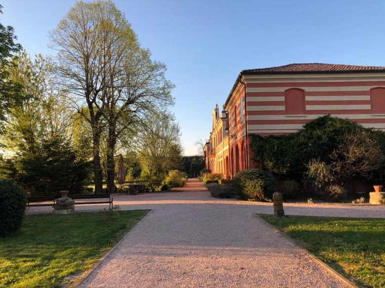 Villa Contessa Massari - A Noble Mansion House of 1700 - Voghiera, Italy