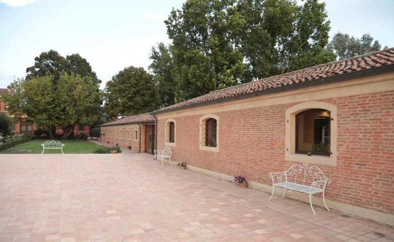 Villa Contessa Massari - A Noble Mansion House of 1700 - Voghiera, Italy