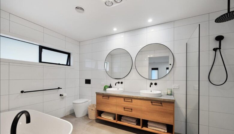 Master Bedroom ensuite with dual showers & dual basins