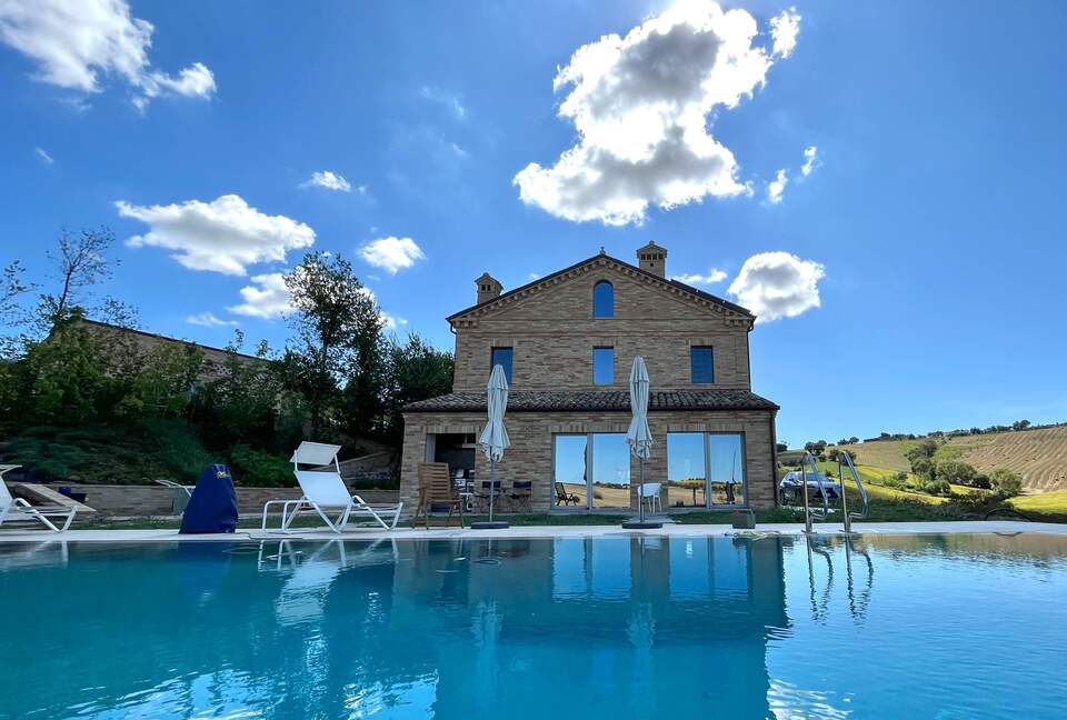 La Trovata | Country Retreat - Recanati, Italy