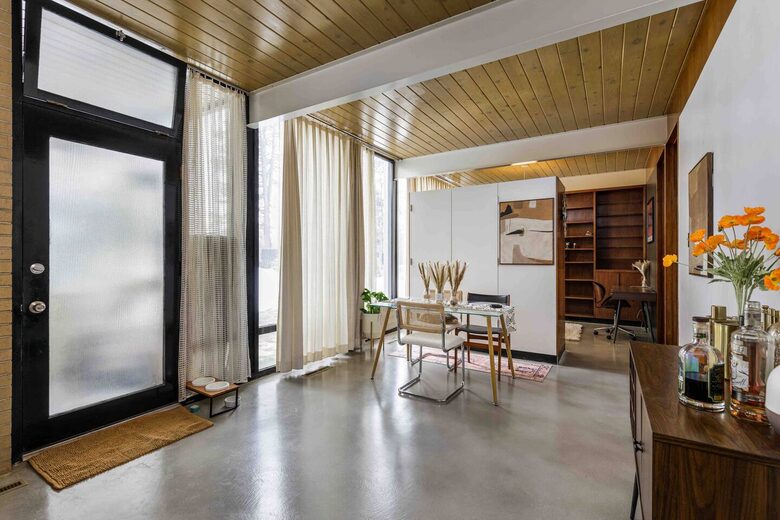 Mid-Century Modern Home near Canyon - Holladay, Utah