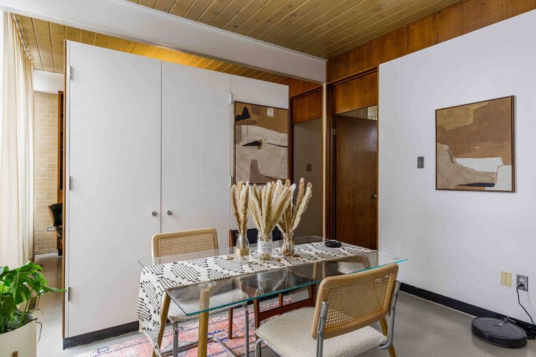 Mid-Century Modern Home near Canyon - Holladay, Utah
