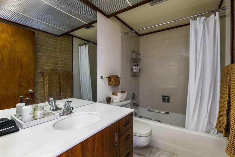 Mid-Century Modern Home near Canyon - Holladay, Utah