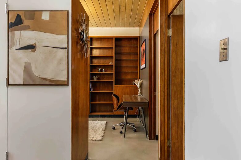 Mid-Century Modern Home near Canyon - Holladay, Utah