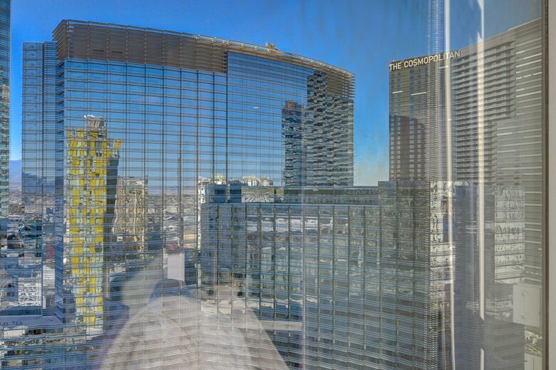 Las Vegas Strip Living - Las Vegas, Nevada