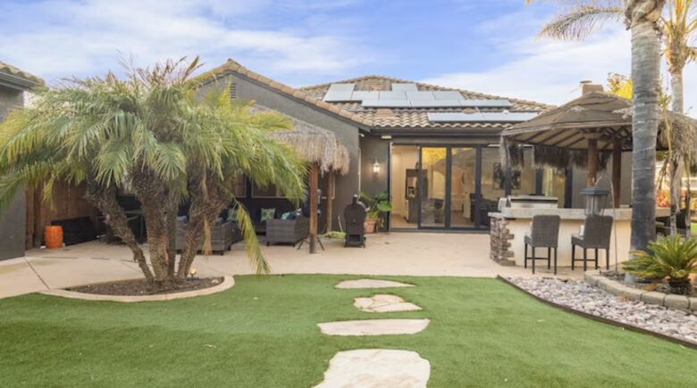 Entertainer's Dream Home w/ Pool and Waterslide - Fallbrook, California