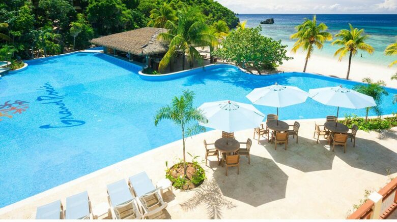 Western Caribbean, Roatan West Bay Beach 2 Bedroom Residence - West Bay Beach, Honduras