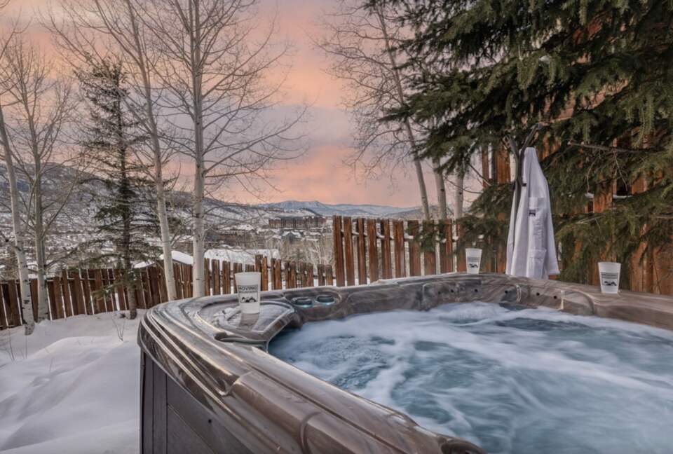 Steamboat Springs Chalet - Moving Mountains - Steamboat Springs, Colorado