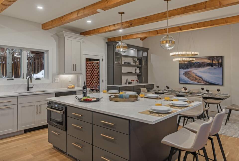 Steamboat Springs Chalet - Moving Mountains - Steamboat Springs, Colorado