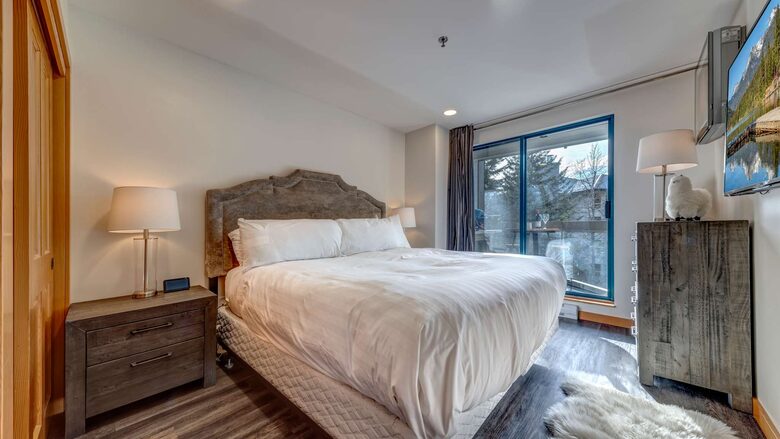 Greystone Lodge - Whistler, Canada