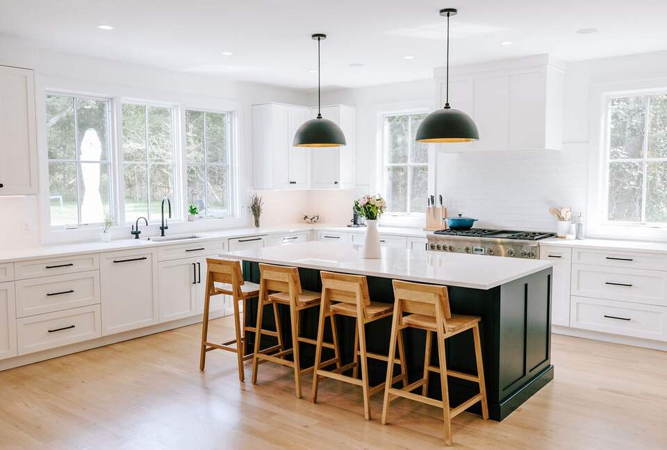New Modern Home in The Hamptons - Westhampton, New York