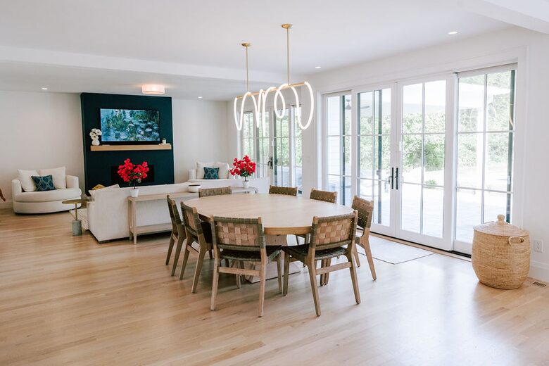 New Modern Home in The Hamptons - Westhampton, New York