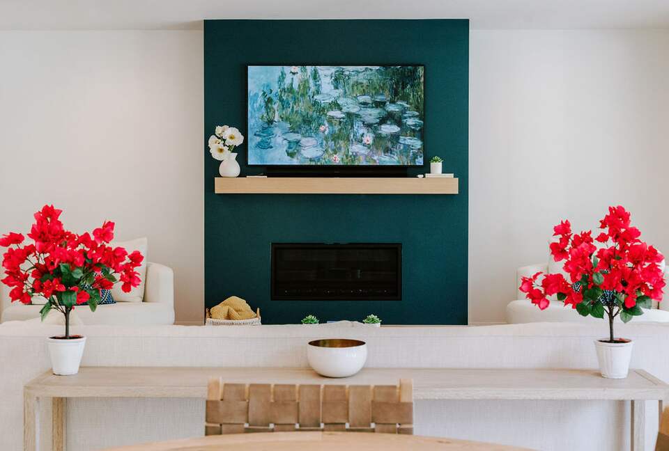 New Modern Home in The Hamptons - Westhampton, New York