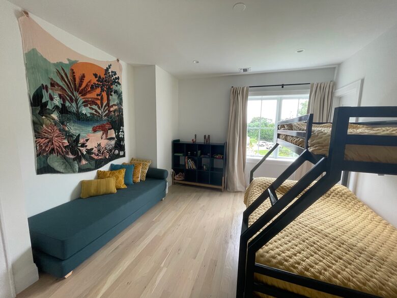 New Modern Home in The Hamptons - Westhampton, New York