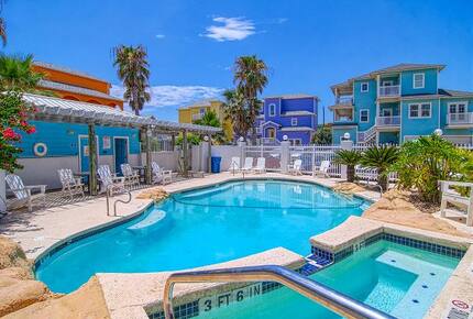 Sand Point Beach Getaway - Port Aransas, Texas