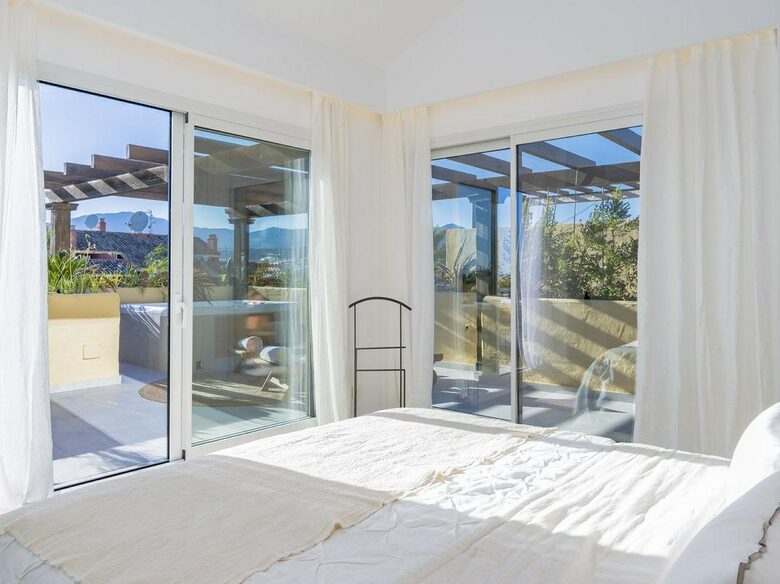 Luxury Duplex in Mirador de Costalita - Estepona, Spain