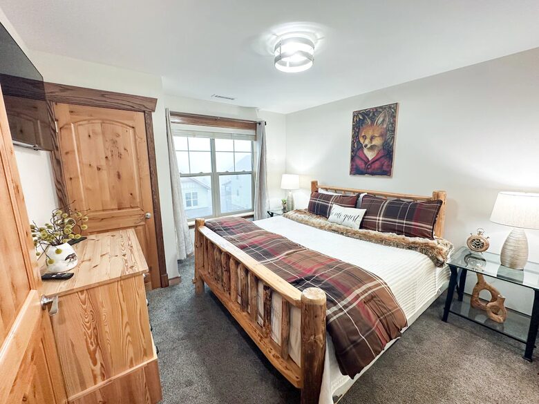 Ski-in, Ski-out Fun-Filled Getaway - Snowshoe, West Virginia