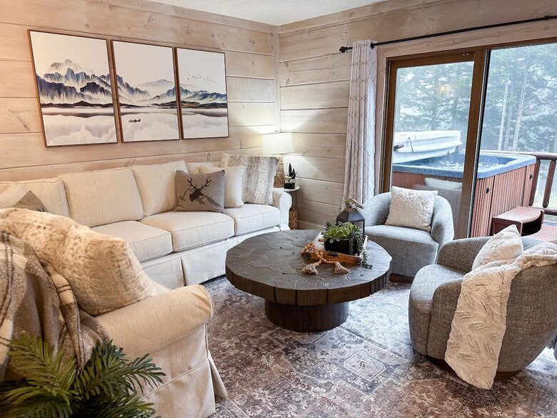 Ski-in, Ski-out Snowshoe Retreat - Snowshoe, West Virginia