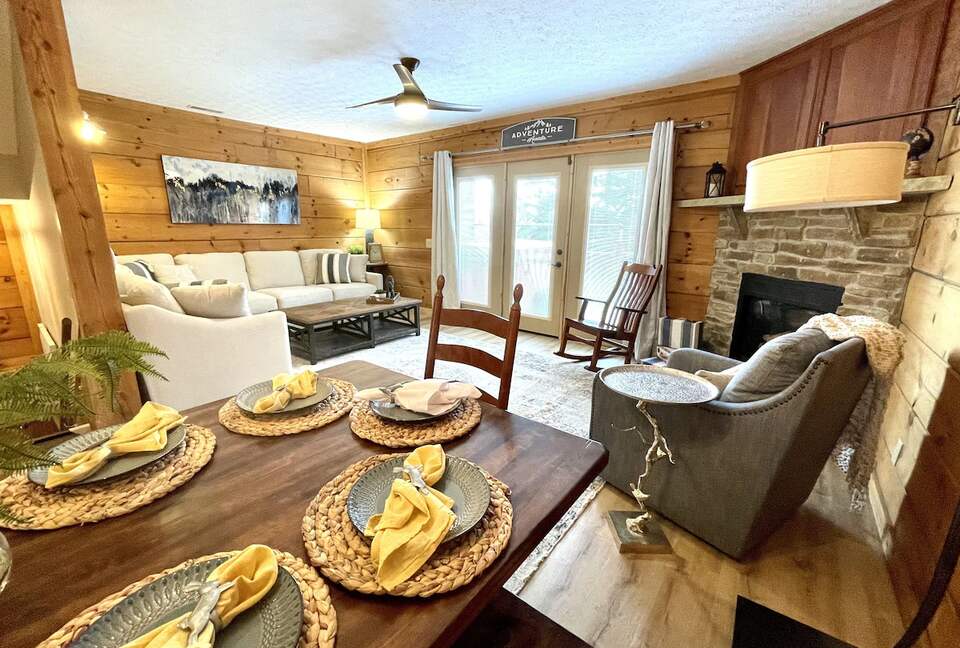 Loggers Run Retreat Ski-in, Ski-out - Snowshoe, West Virginia