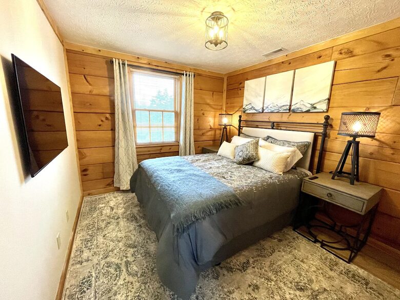 Loggers Run Retreat Ski-in, Ski-out - Snowshoe, West Virginia