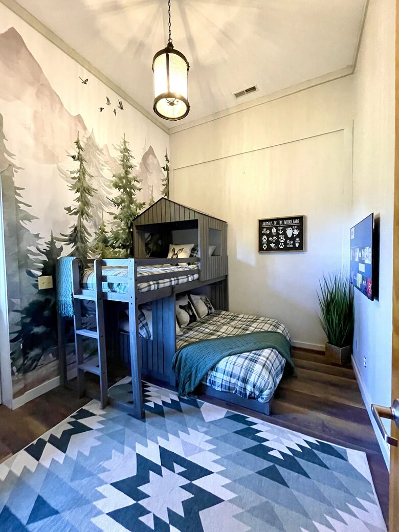 Upscale Ski-in, Ski-out Lodge - Snowshoe, West Virginia