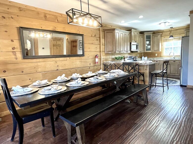 Upscale Ski-in, Ski-out Lodge - Snowshoe, West Virginia
