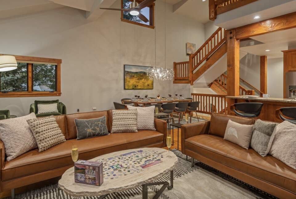 Snowflake Chalet - Moving Mountains - Steamboat Springs, Colorado