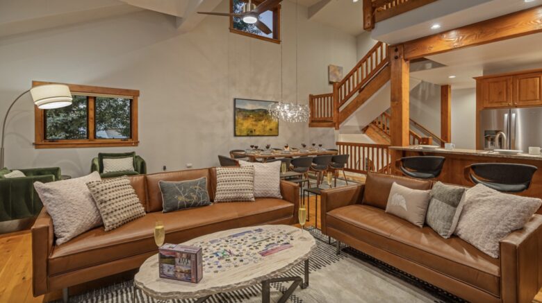 Snowflake Chalet - Moving Mountains - Steamboat Springs, Colorado