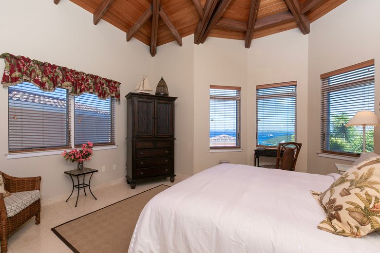 2nd Master Bedroom with King Bed