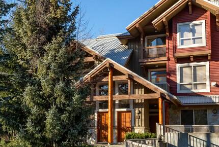 Whistler Village Getaway - Whistler, Canada
