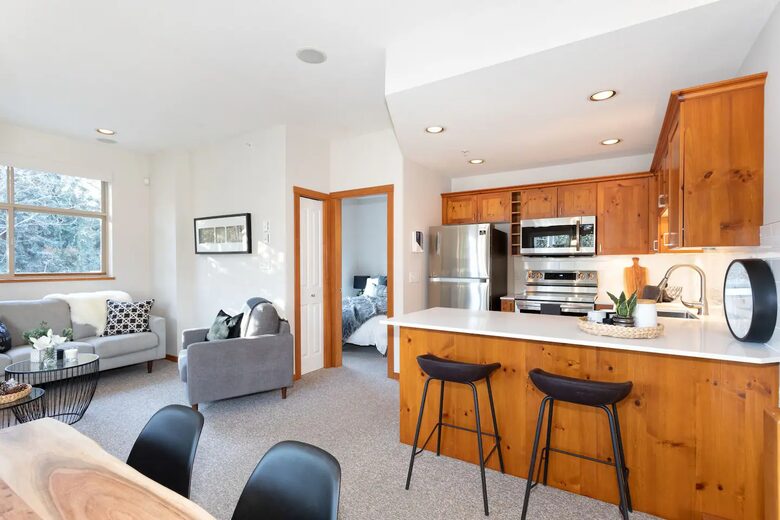 Whistler Village Getaway - Whistler, Canada