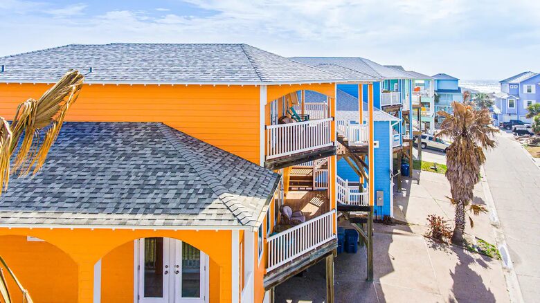 Sand Point Beach Getaway - Port Aransas, Texas