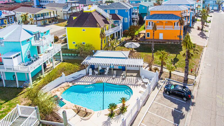 Sand Point Beach Getaway - Port Aransas, Texas