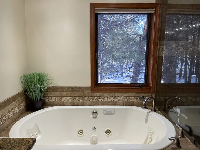 Flagstaff Log Cabin - Ski Retreat and Summer Heaven - Flagstaff, Arizona