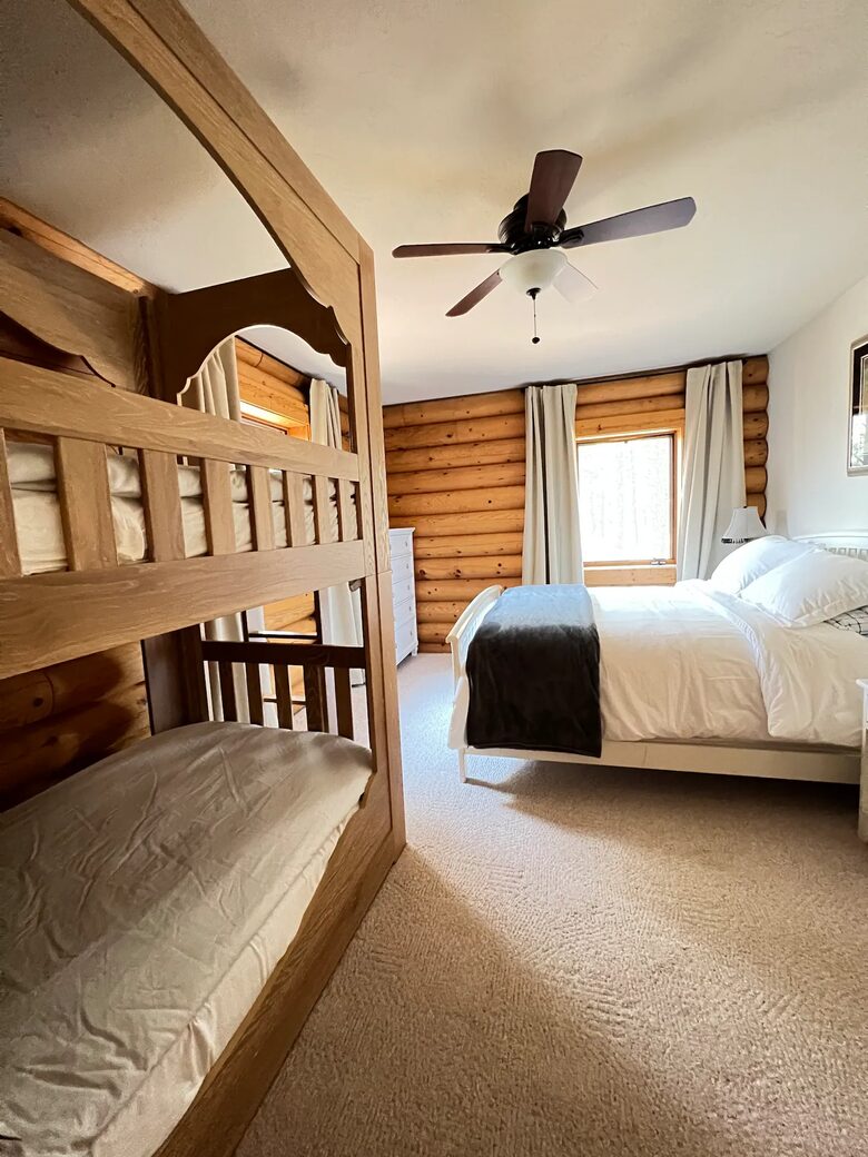 Flagstaff Log Cabin - Ski Retreat and Summer Heaven - Flagstaff, Arizona