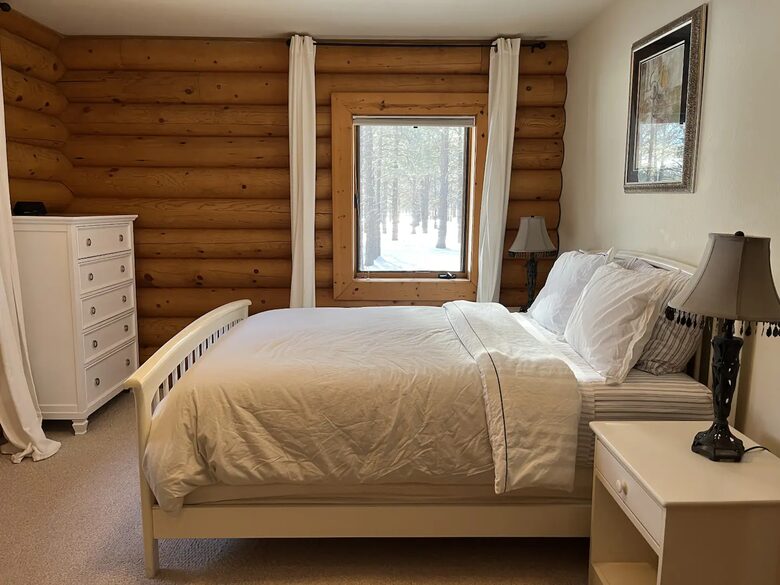 Flagstaff Log Cabin - Ski Retreat and Summer Heaven - Flagstaff, Arizona