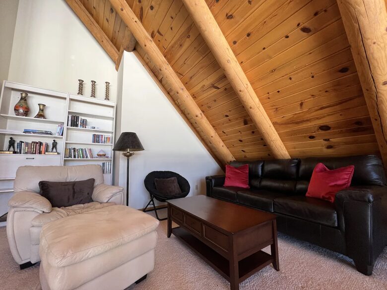 Flagstaff Log Cabin - Ski Retreat and Summer Heaven - Flagstaff, Arizona