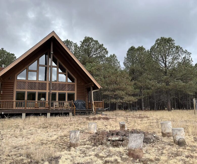 Flagstaff Log Cabin - Ski Retreat and Summer Heaven - Flagstaff, Arizona