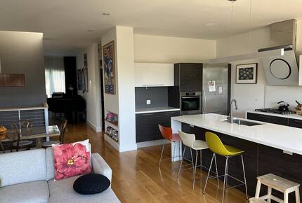 breakfast bar