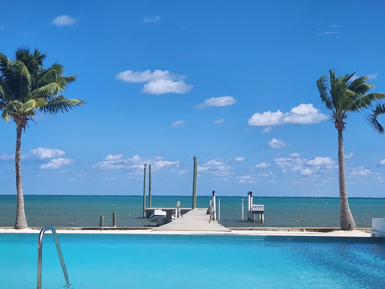 Beach Daze Retreat - Caye Caulker, Belize